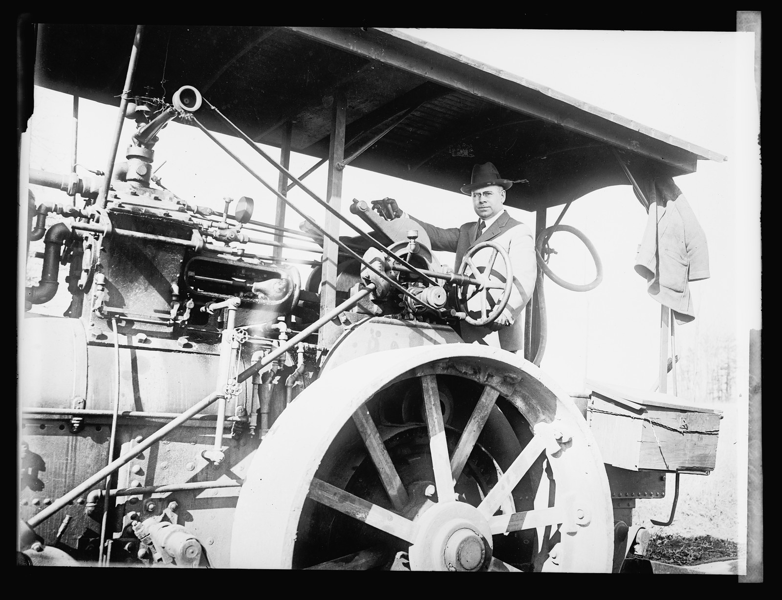 Thos. H. McDonald, Bureau Public Rds., [ca. 1920] — historic photograph