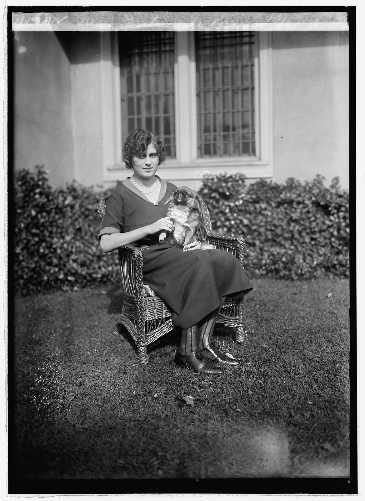 Miss Beatrice de Bearn, 10/5/21, [19]21 October 5. — historic photograph