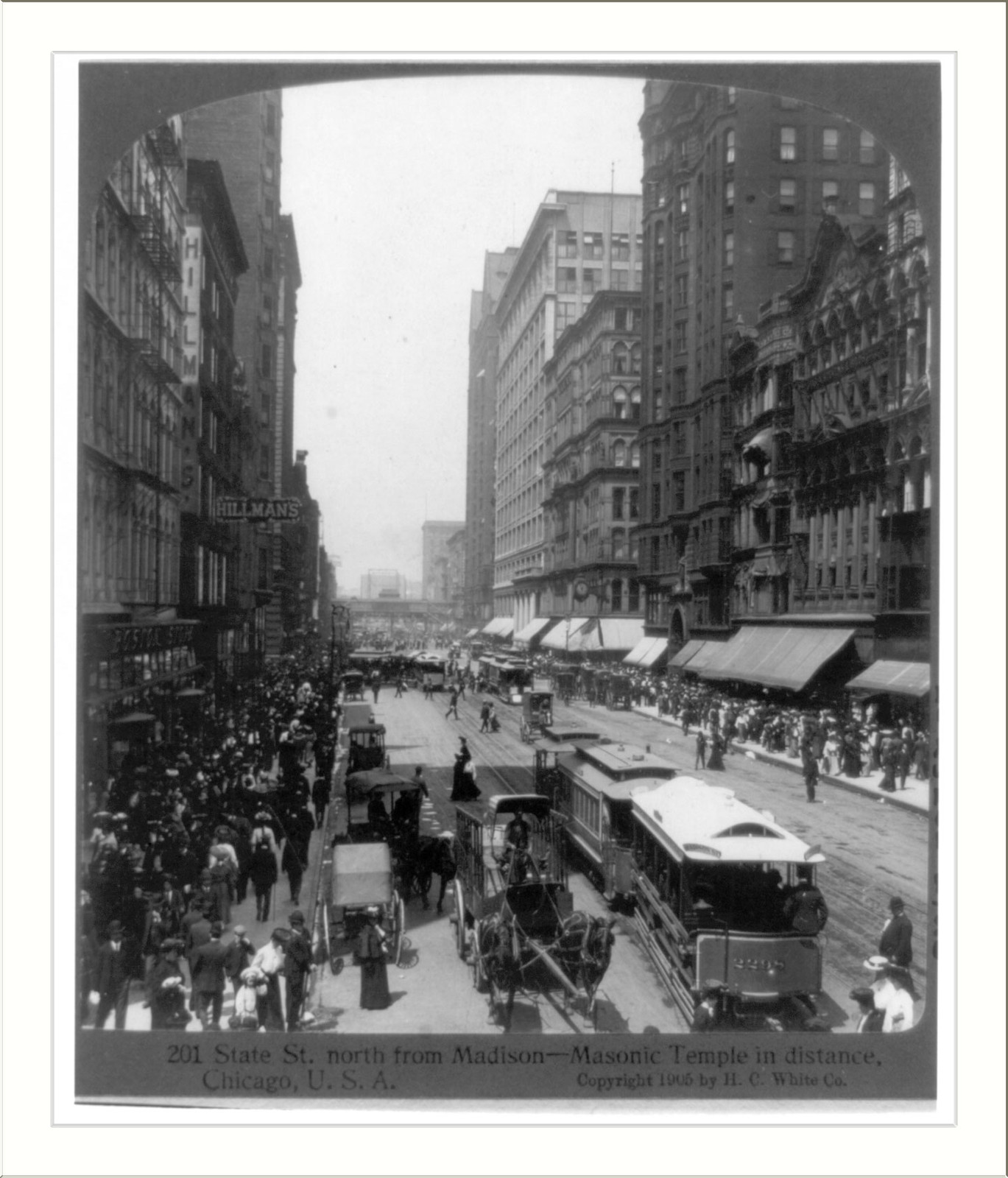State St. north from Madison, Masonic Temple in distance, c1905. — historic photograph