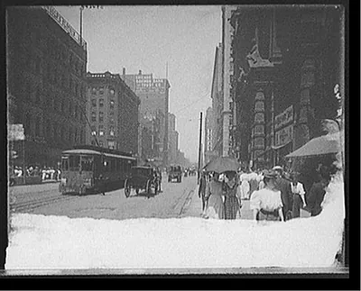 [State Street north from Palmer House, Chicago, Ill.]
