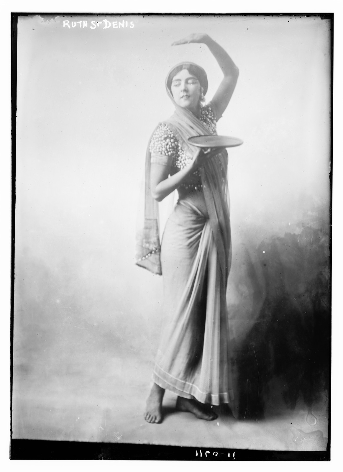 Ruth St. Denis, n/a — historic photograph