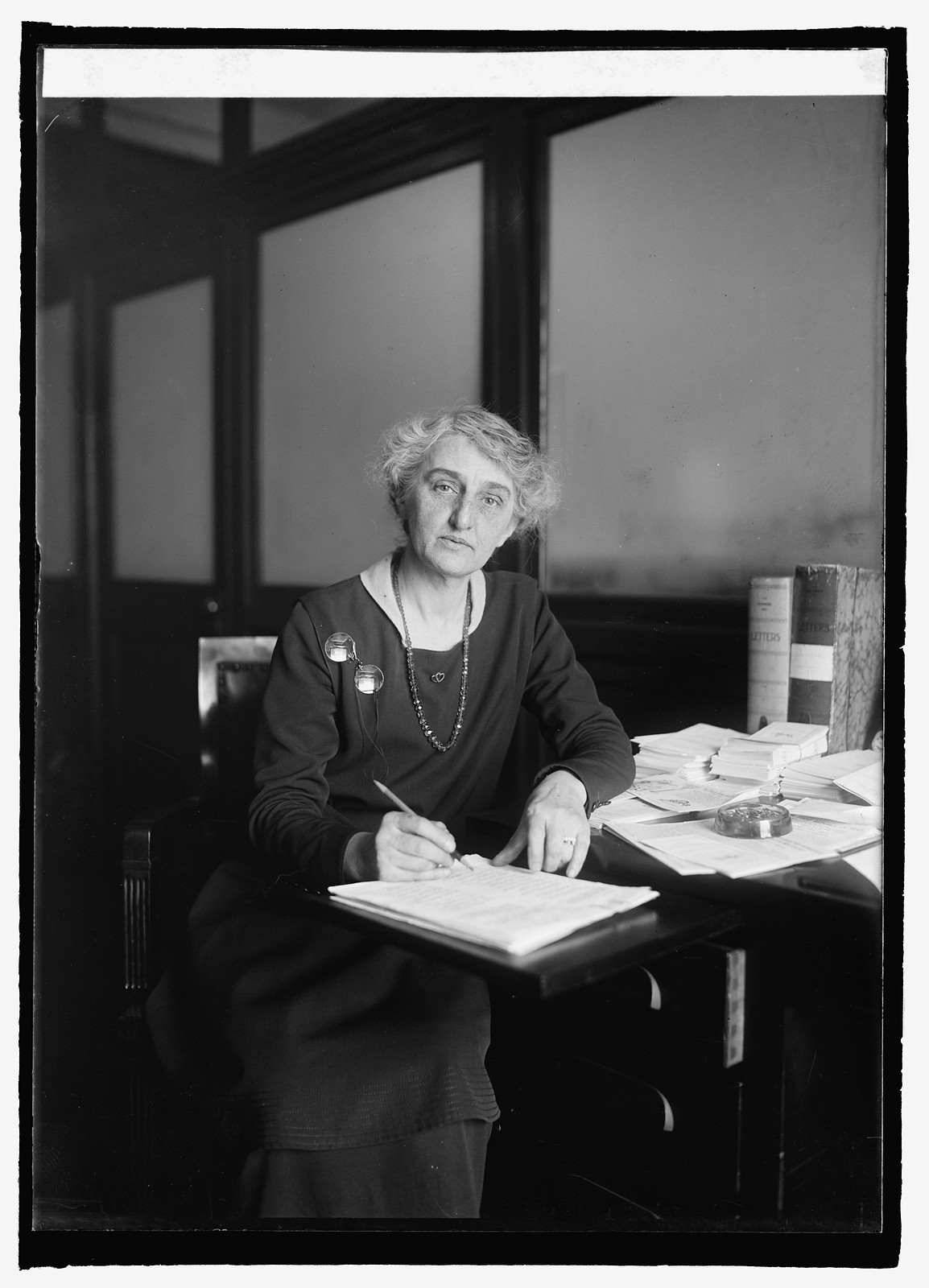 Miss Edna Annett Beveridge, 3/18/22, [19]22 March 18. — historic photograph