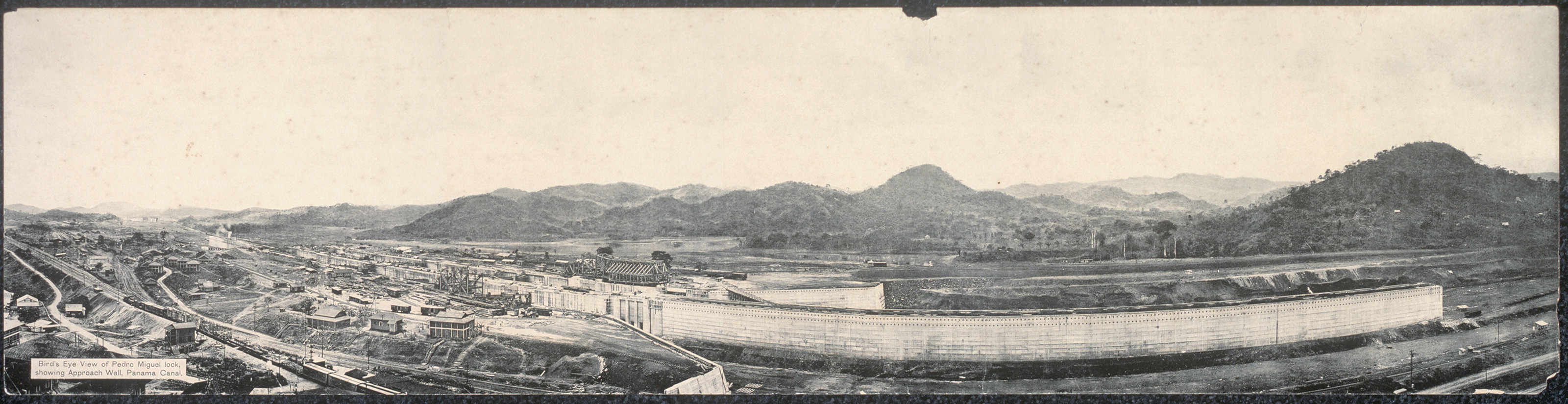Pedro Miguel Lock, Panama Canal, panoramic photograph — historic photograph
