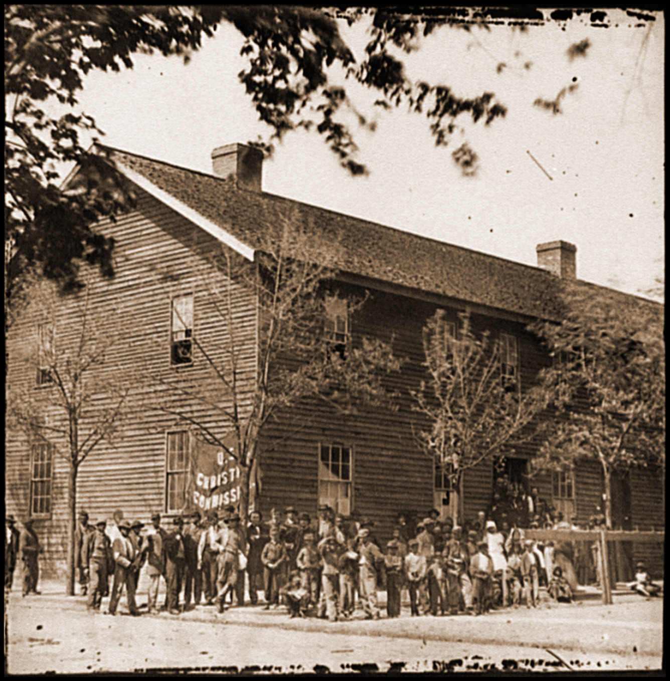 Richmond Va. Crowd before headquarters of the U.S. Christian Commission, 1865 — historic photograph
