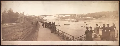 Panoramic photograph of rowing boats on the Harlem River