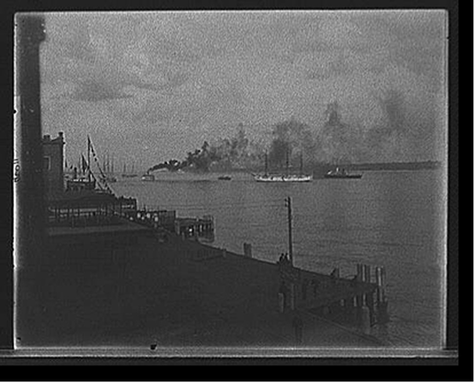 [Detroit River scene], [between 1900 and 1915] — historic photograph