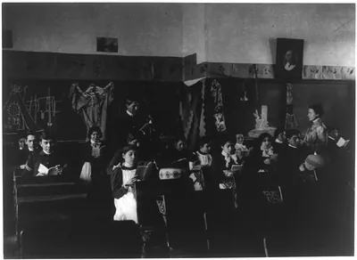 [Carlisle Indian School, Carlisle, Pa. Class in session]
