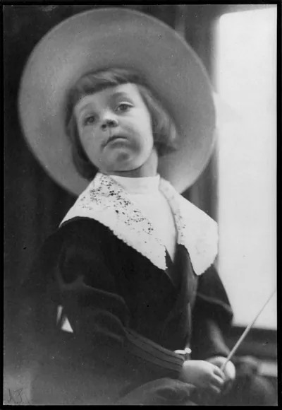 [Portrait of a boy in a round hat] / A.P.