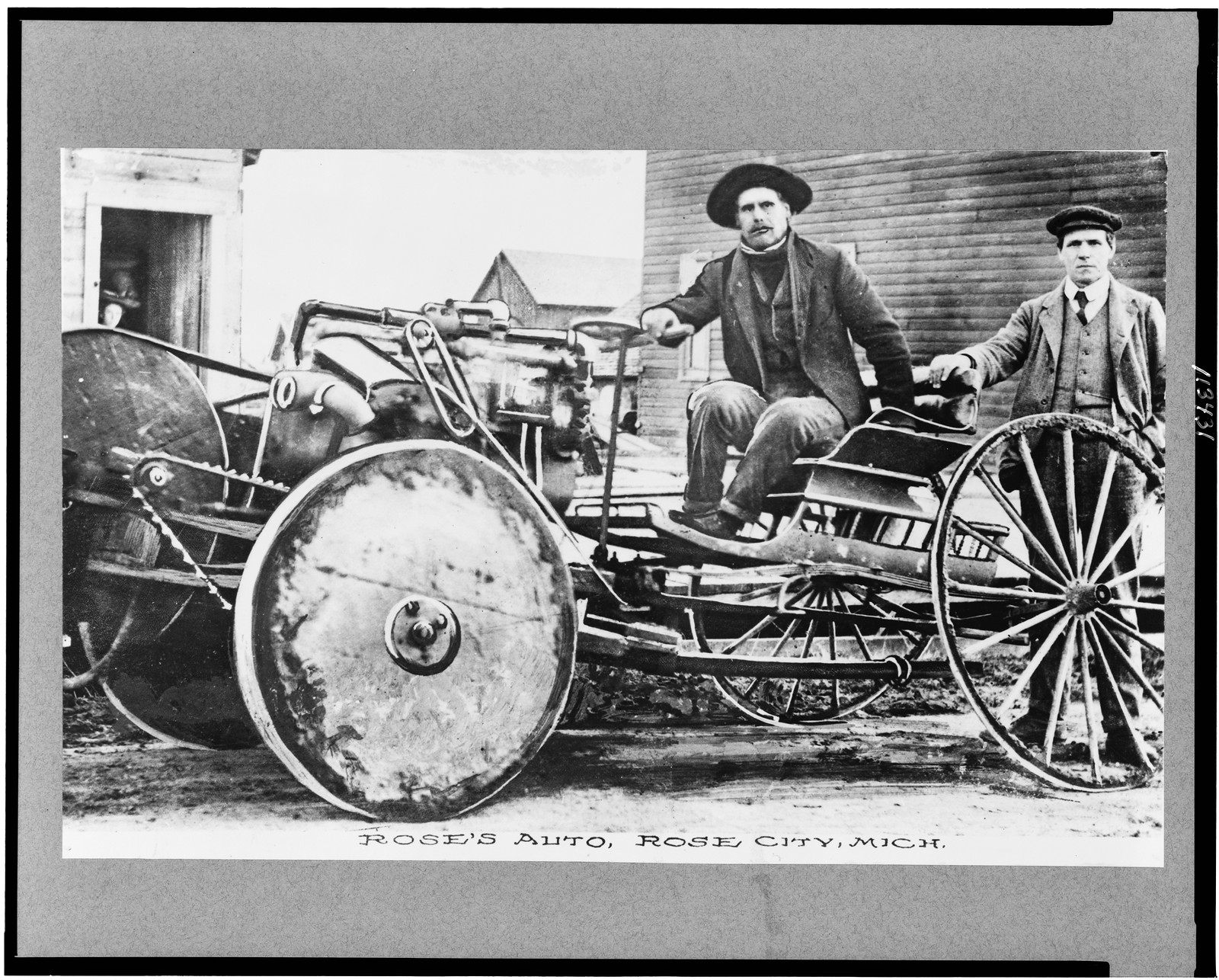 Rose's auto, Rose City, Mich. Early experimental automobile., [between 1900 and 1920] — historic photograph