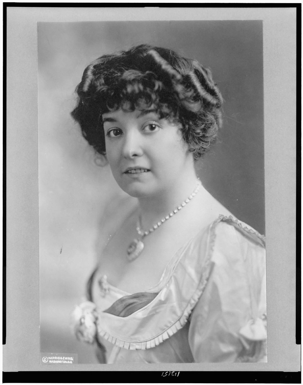 [Millicent Hearst, head-and-shoulders portrait, facing slightly left], c1914. — historic photograph