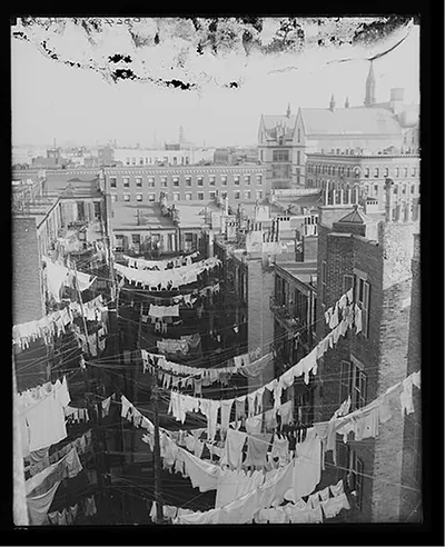 [Yard of tenement, New York, N.Y.]