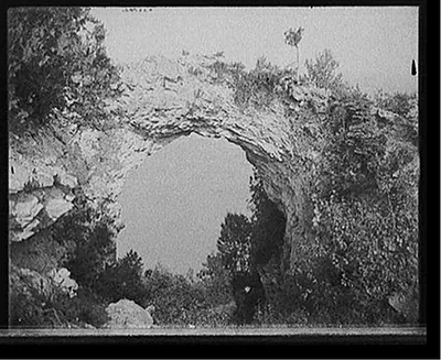 [Arch Rock, Mackinac Island, Mich.]