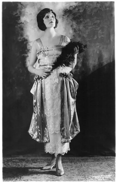 3 women modelling dresses: Frock of Sym - ...