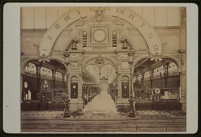 Exp. universelle de 1889 - Galerie des industries diverses, porte d'entrée de la classe 26 / ND Phot.