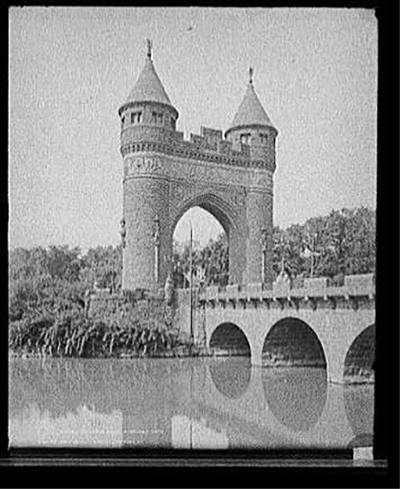 Memorial Arch, Hartford, Conn., c1905. — historic photograph