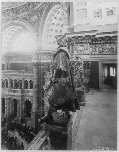 Library of Congress. Main Reading Room. Gallery with statue of Christopher Columbus