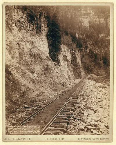 Grand Canyon, Elk Canyon on Black Hills and Ft. P. R.R. railroad track
