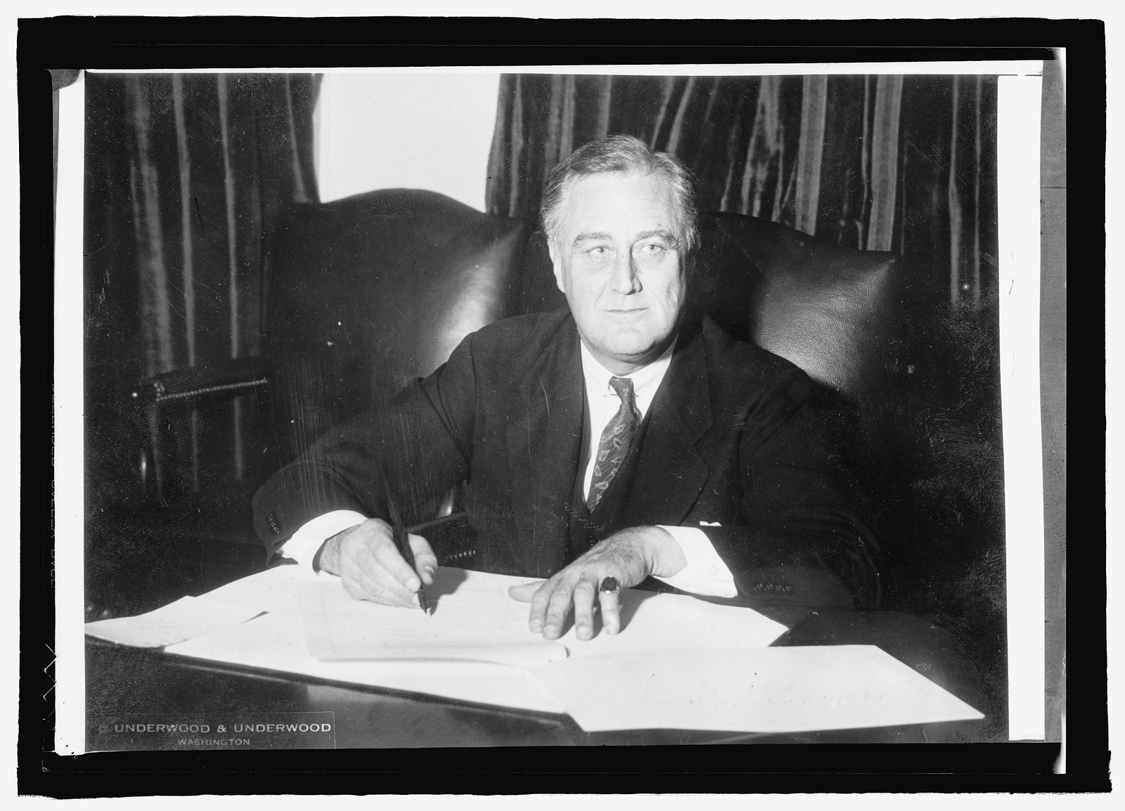 F.D. Roosevelt signing beer bill, March 22?, 1933, 1933 March 22. — historic photograph