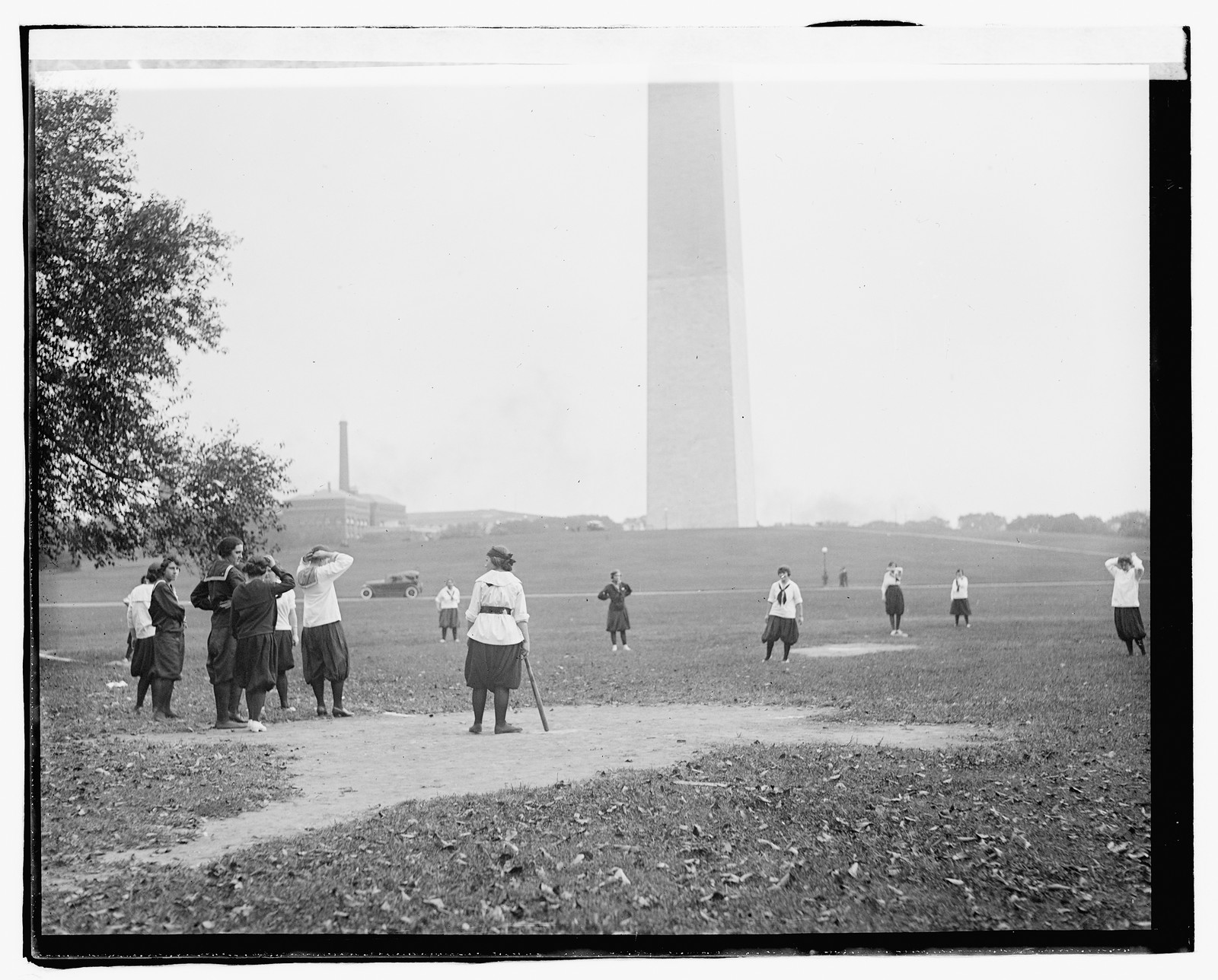 Girls baseball, 10/10/19, [19]19 October 10. — historic photograph