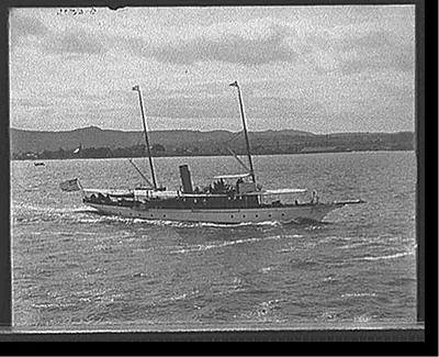 Yacht Evelyn