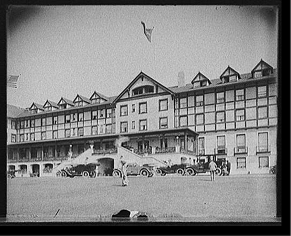[Hotel Champlain, front entrance, Bluff Point, N.Y.], [between 1900 and 1915] — historic photograph