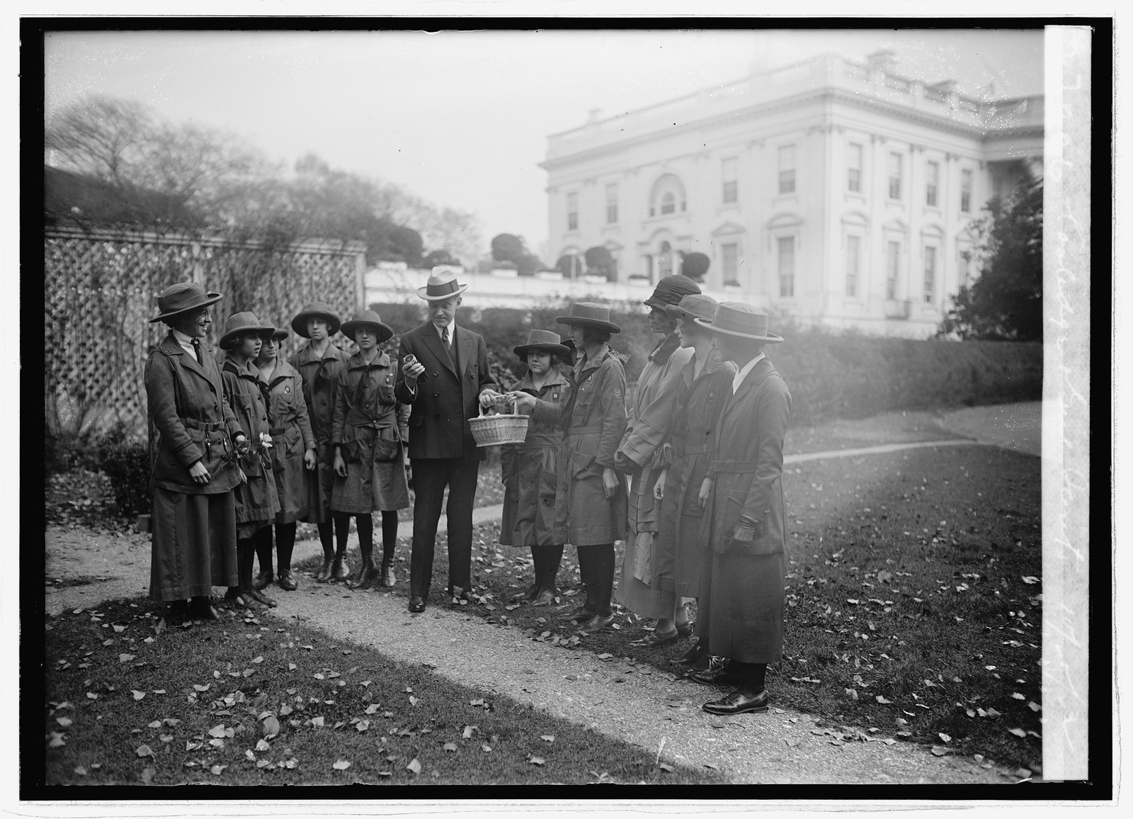 Coolidge & Girl Scouts, 10/20/23, [19]23 October 20. — historic photograph