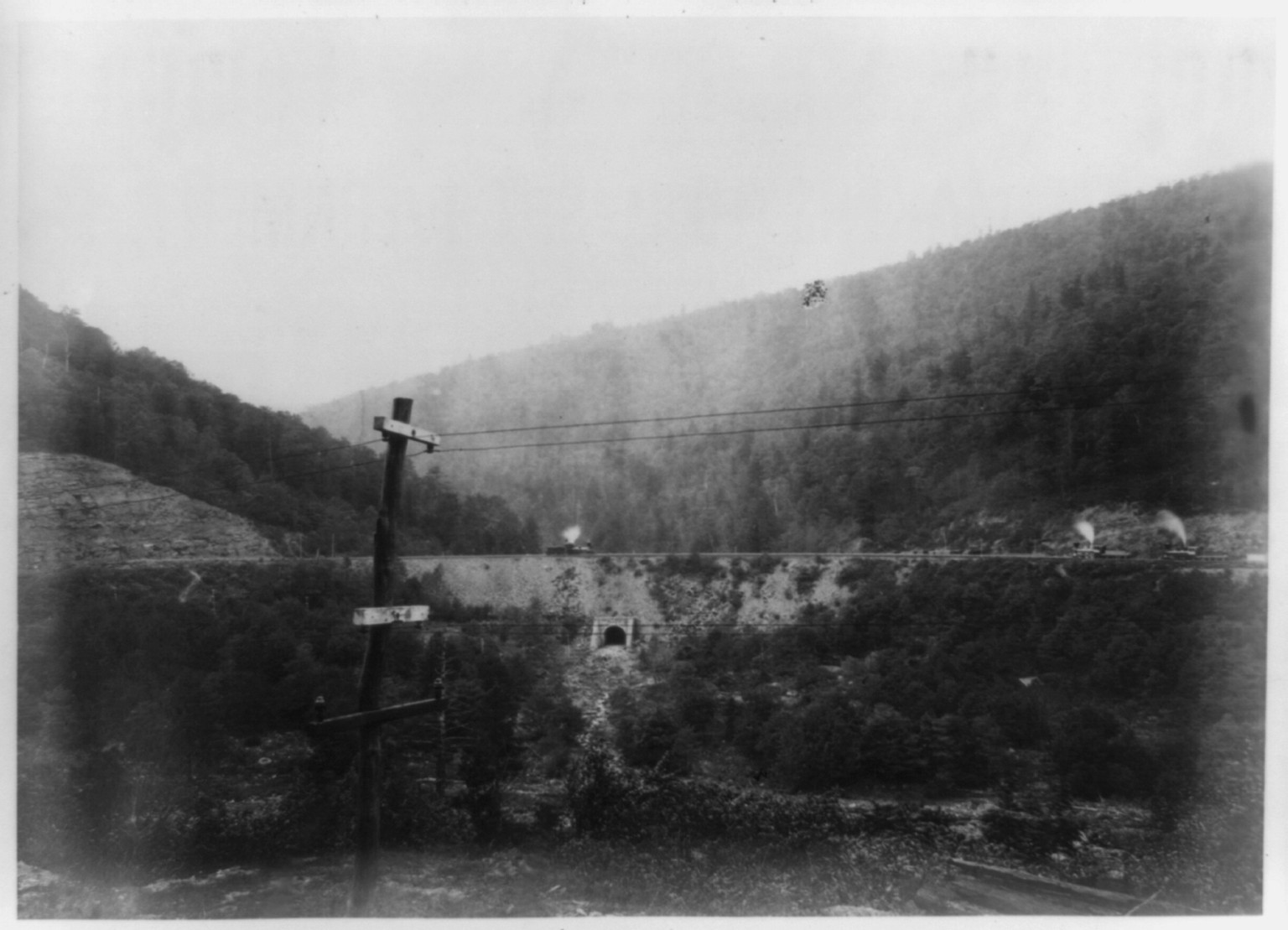 Pennsylvania Railroad. Horse shoe curve, Allegheny Mountains, [Philadelphia : W.P. Mange & Co., c1874] — historic photograph