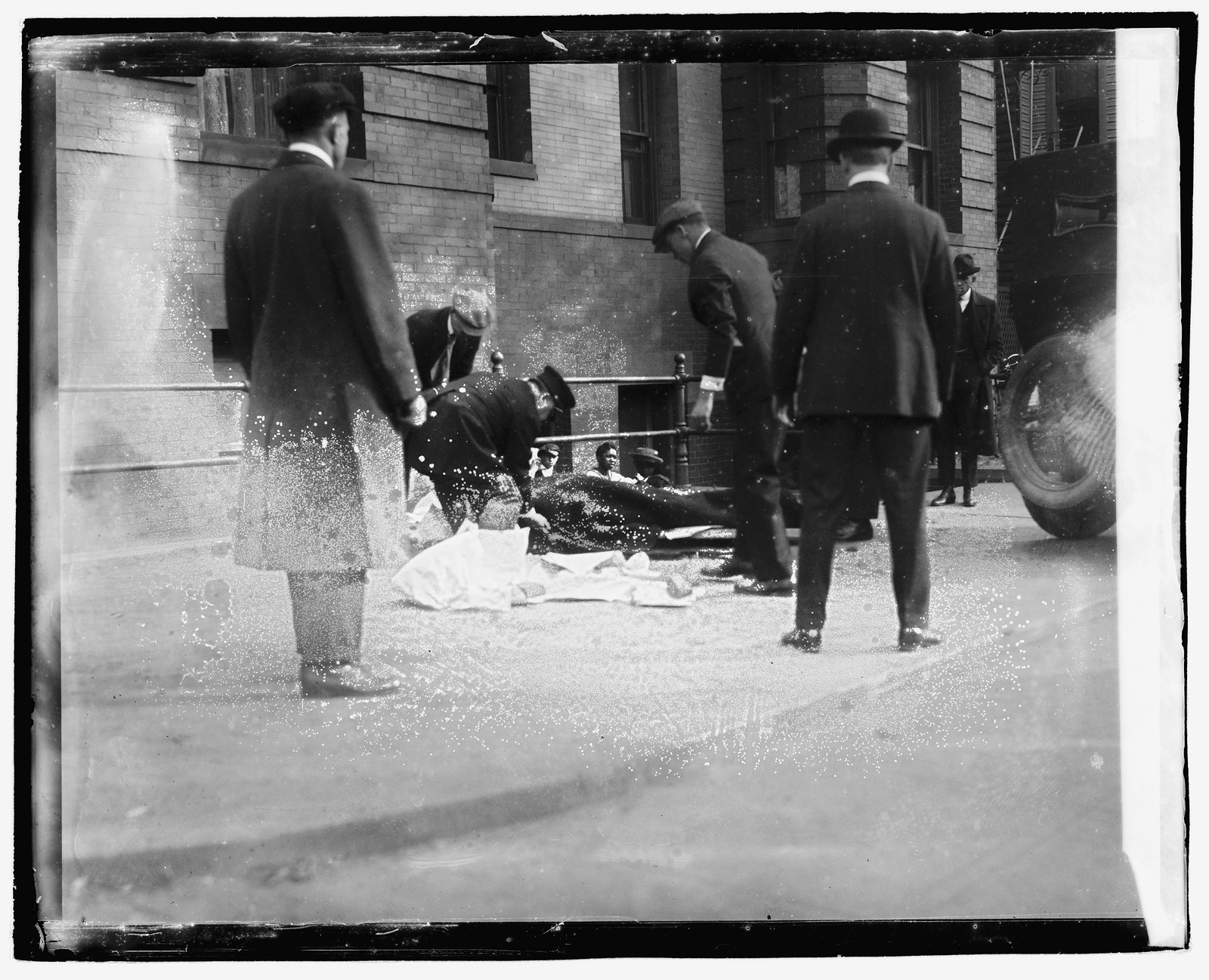 Autowreck, 6th and H, NW [Washington, D.C.], [1920] — historic photograph