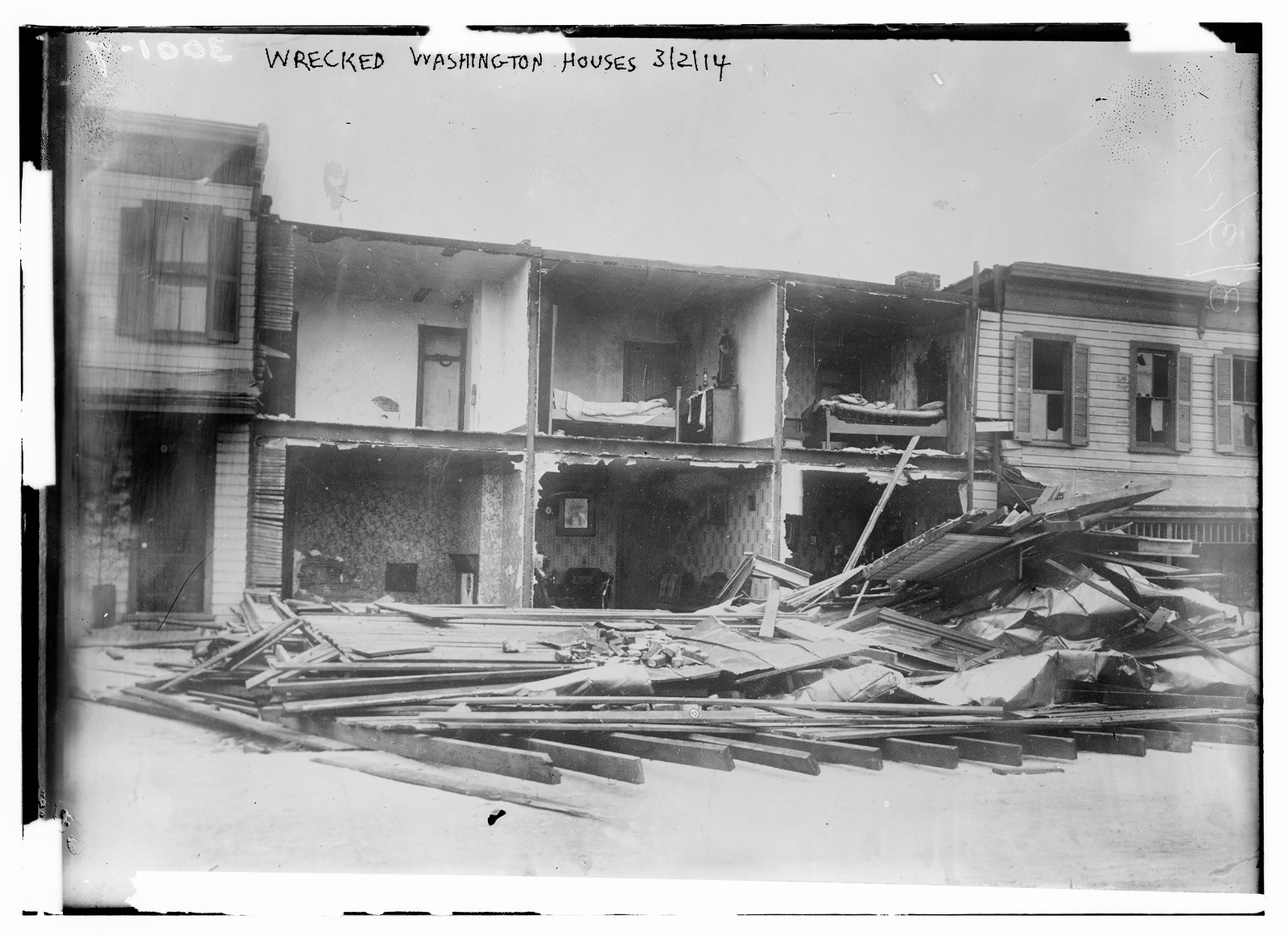 Wrecked Washington houses, 3/2/14, 3/2/14. — historic photograph