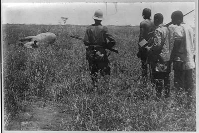 [Pres. Theodore Roosevelt's expedition to Africa]: Exact position of party when big bull rhinoceros was shot