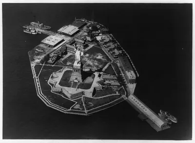 Statue of Liberty, Bedloes Island