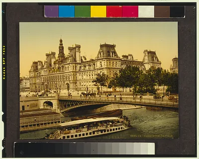 [Hotel de ville, Paris, France]