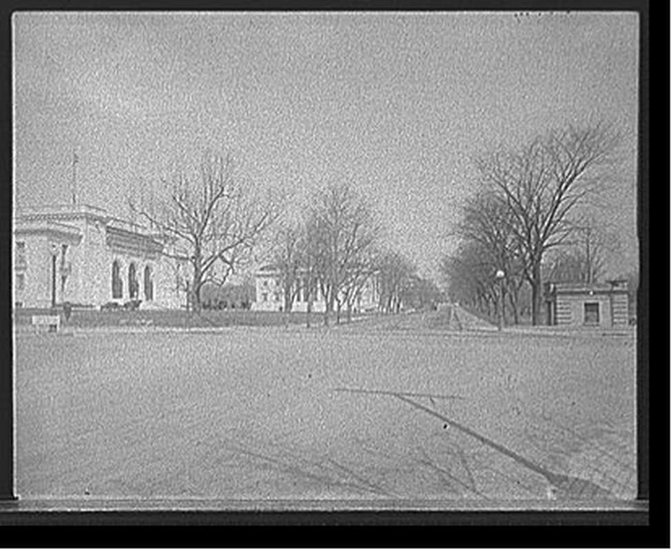 [Seventeenth Street N.W., Washington, D.C.], [between 1910 and 1915] — historic photograph