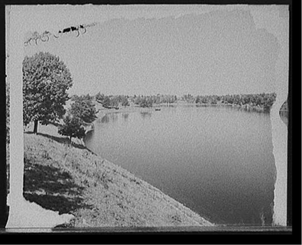 [Lake Quinsigamond from lake park, Worcester, Mass.], [1906?] — historic photograph