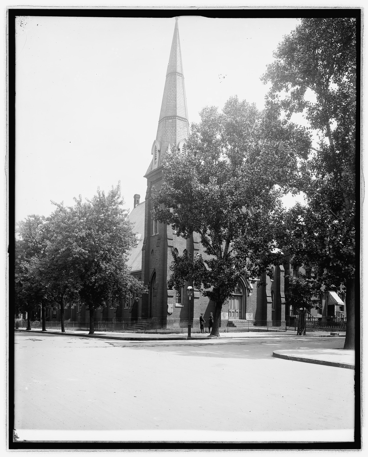 Central Presbyterian Church, [3 and I Sts., Washington, D.C.], [between 1910 and 1935] — historic photograph