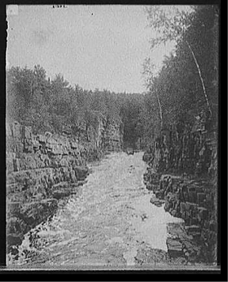[Ausable Chasm, N.Y., boat entering rapids], [between 1890 and 1910] — historic photograph