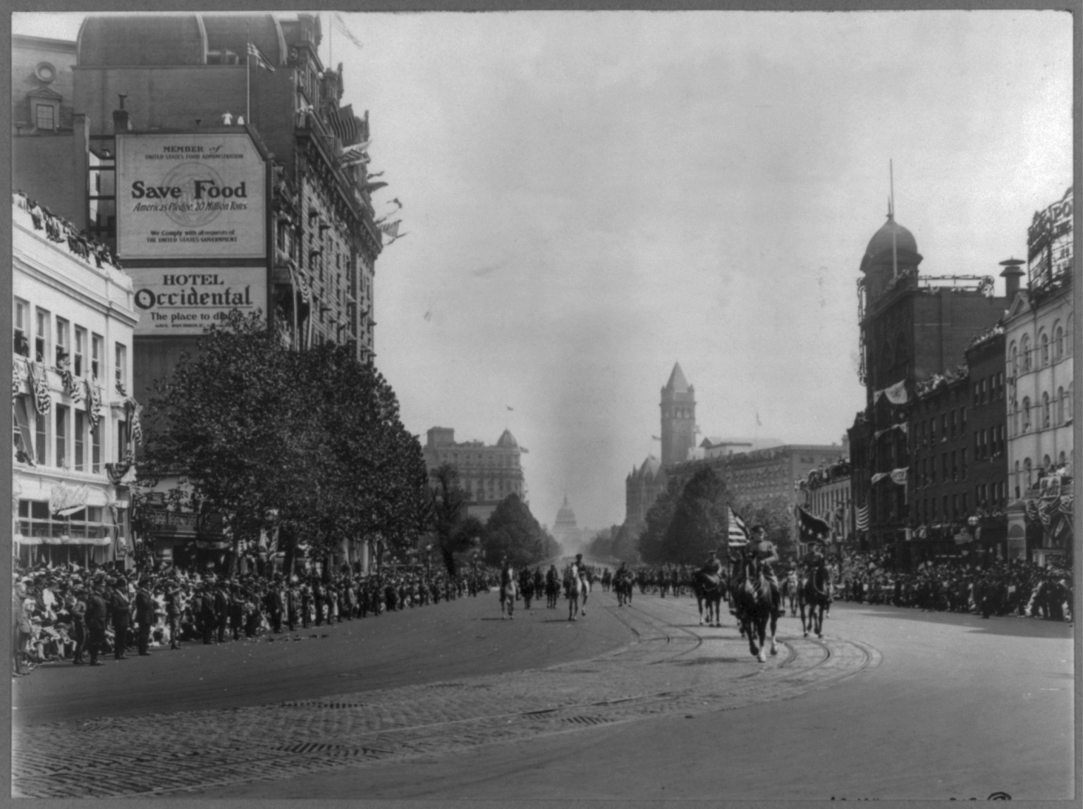 World War I: Home coming parade of First Division, Washington, D.C., c1918. — historic photograph
