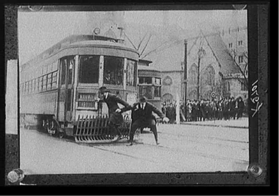 [Streetcar safety demonstration, Detroit, Mich.]
