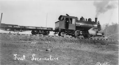 First locomotive of U.S. Railroad