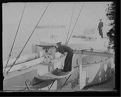U.S.S. Iowa, machine gun