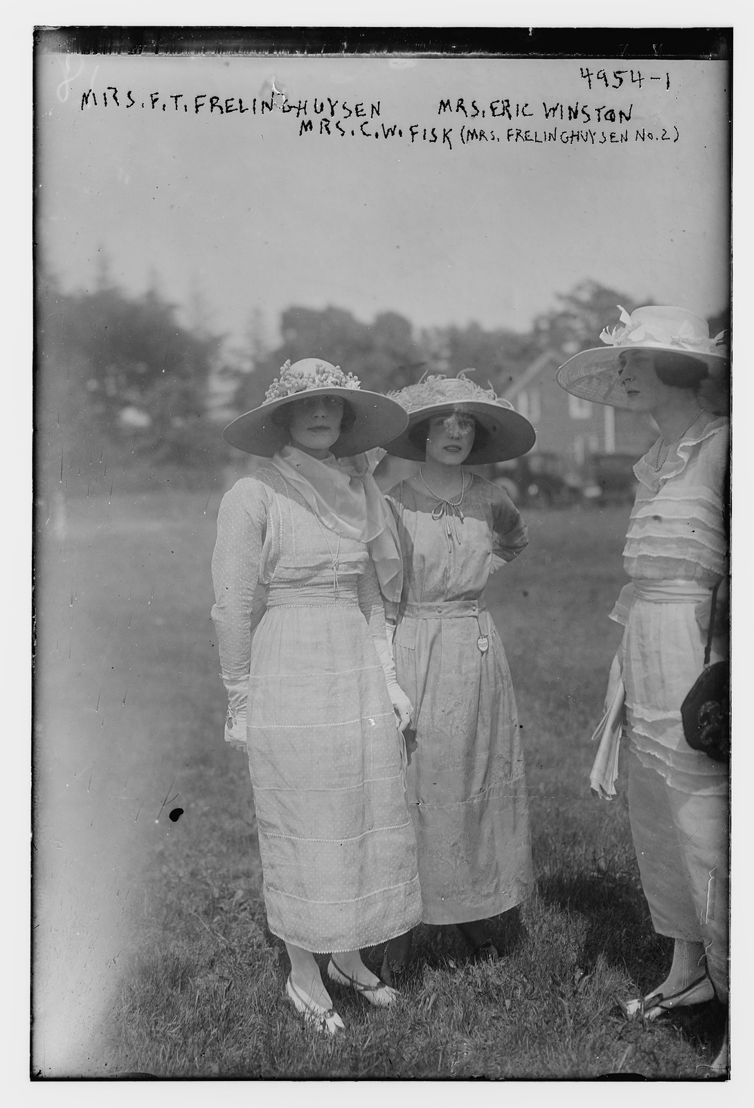 Mrs. Frelinghuysen, Mrs. Winston, Mrs. Fisk, n/a — historic photograph