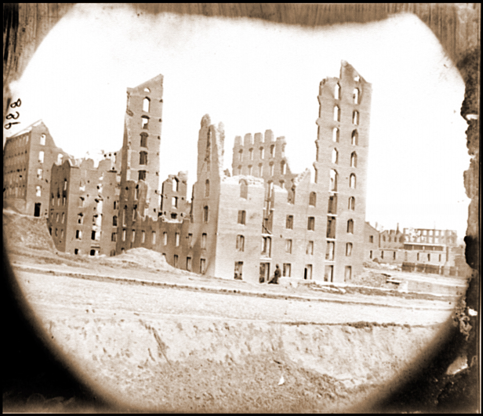 Richmond Va. Ruins of the Gallego Flour Mill, 1865 — historic photograph