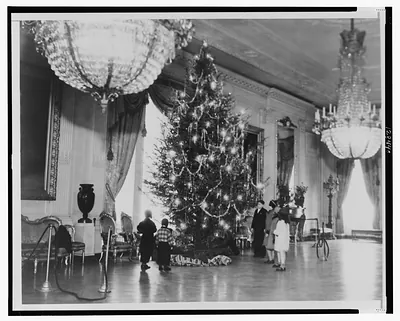 The White House prepares for Santa Claus