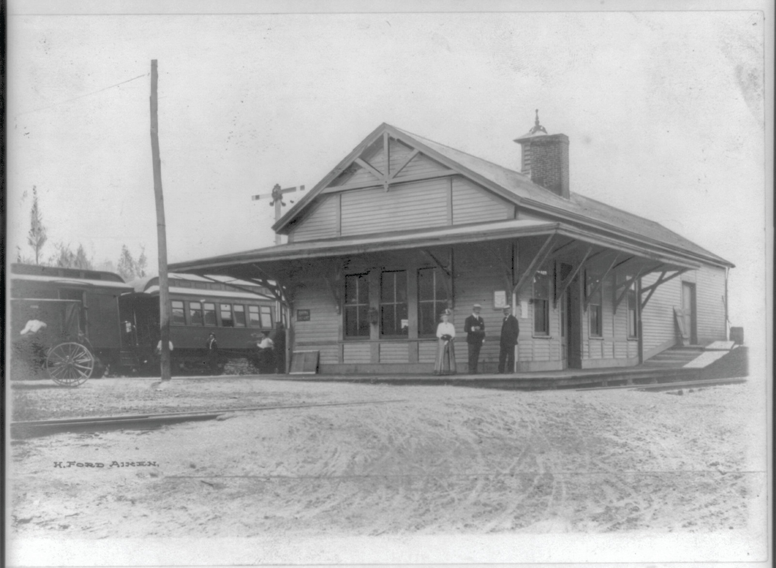 [Railroad stations: Southbury, Conn.] — historic photograph
