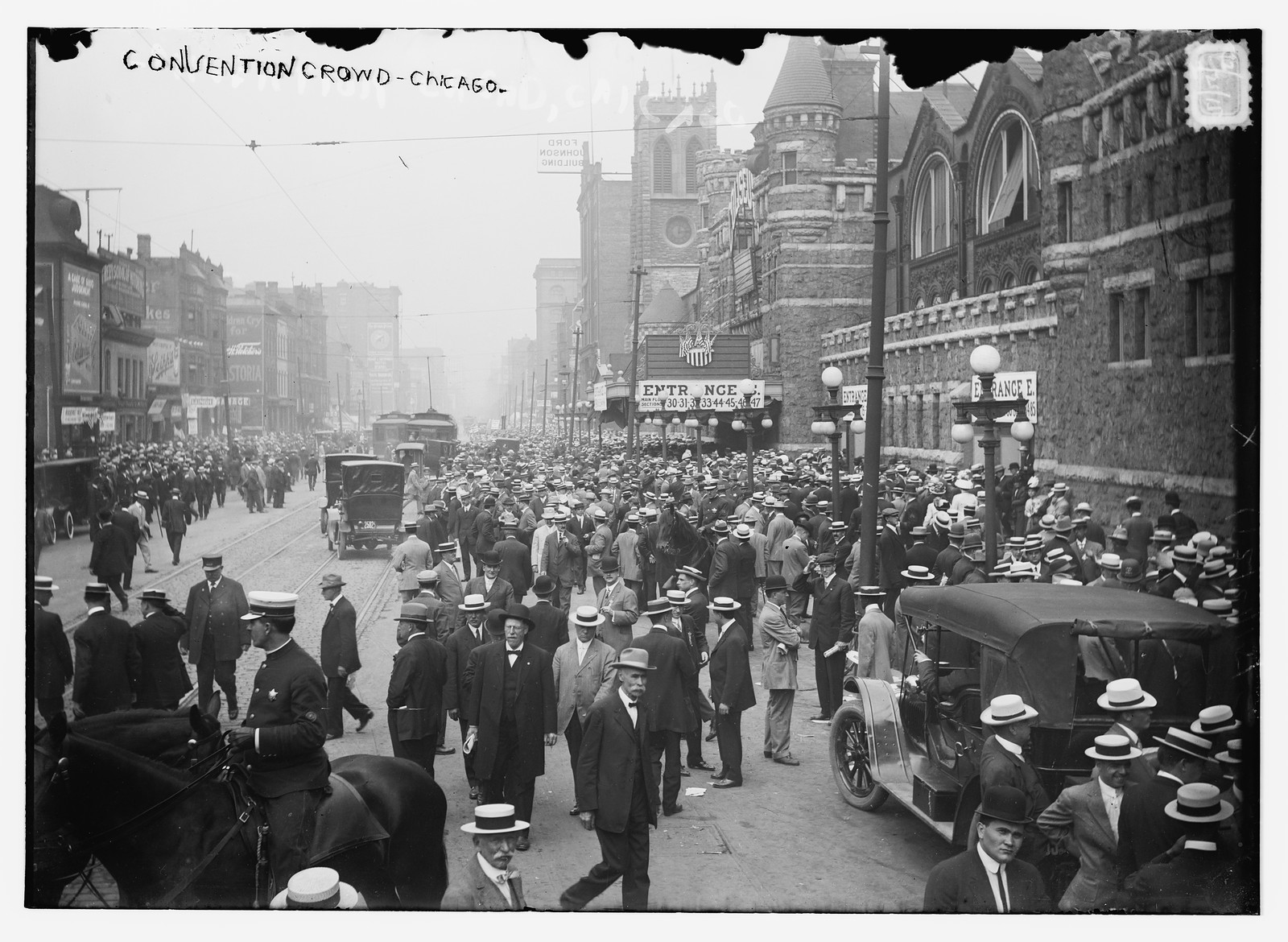 Convention crowd - Chicago, n/a — historic photograph