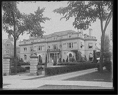 A Jefferson Ave. [Avenue] residence, Detroit, Mich.