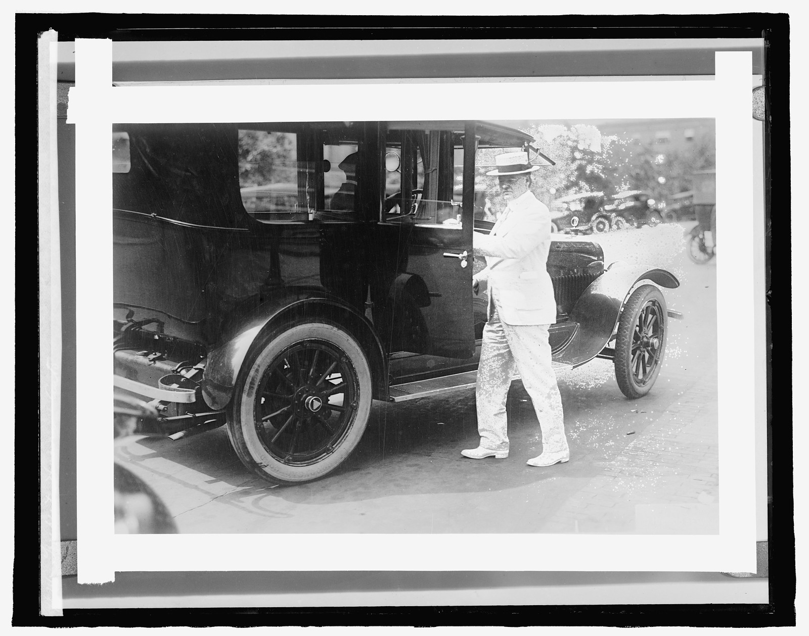 Herbert Hoover auto, [between 1916 and 1917] — historic photograph