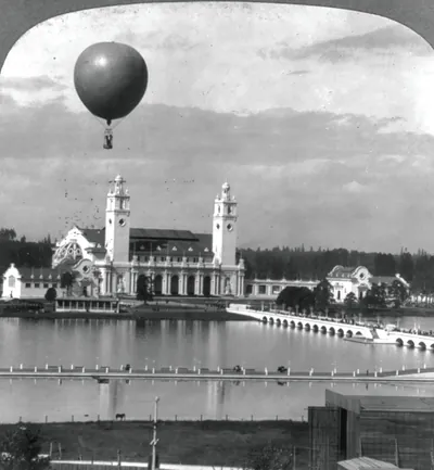 Portland, Oregon: A balloon ascension over guild's Lake, Lewis & Clark Centennial