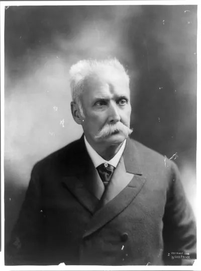 [Gen. Calixto Garcia, half-length portrait, facing right]