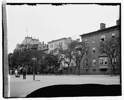 [Street corner, Executive Ave.]